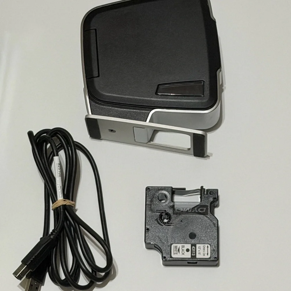 Dymo Plug and Play Label Maker - Black and Silver